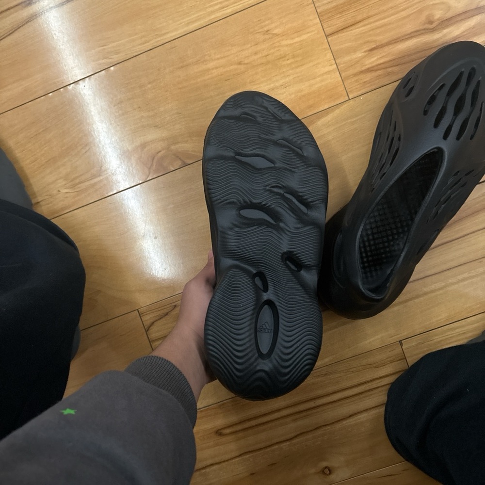 Adidas Foam Runner in Black - Picture 3 of 6